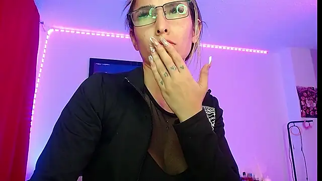 Snapshot of Niky_777 chatting on 09/13/25, 11:48 Niky 777 online show from 09/13/25, 11:48