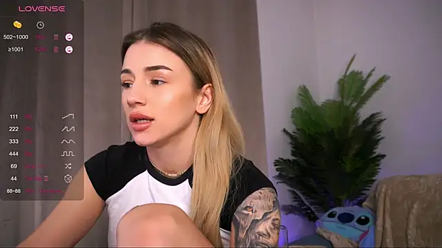 AishaCarter online show from 02/12/25, 12:37