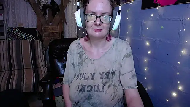 Snapshot of FunAfterDark chatting on 12/09/24, 10:52 FunAfterDark online show from 12/09/24, 10:52