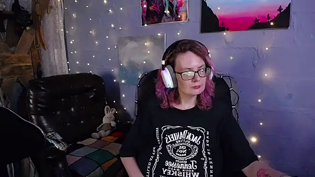 Snapshot of FunAfterDark chatting on 12/10/24, 09:33 FunAfterDark online show from 12/10/24, 09:33