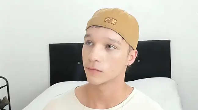 angelcortes online show from 12/28/24, 01:59