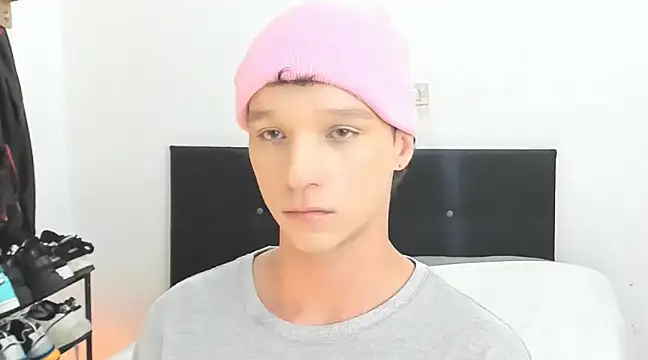 angelcortes online show from 01/08/25, 10:37