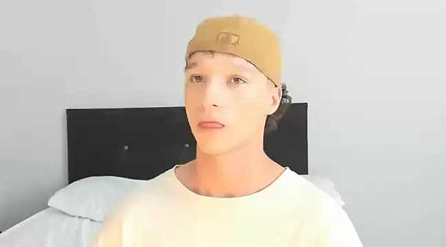 angelcortes online show from 03/01/25, 10:53