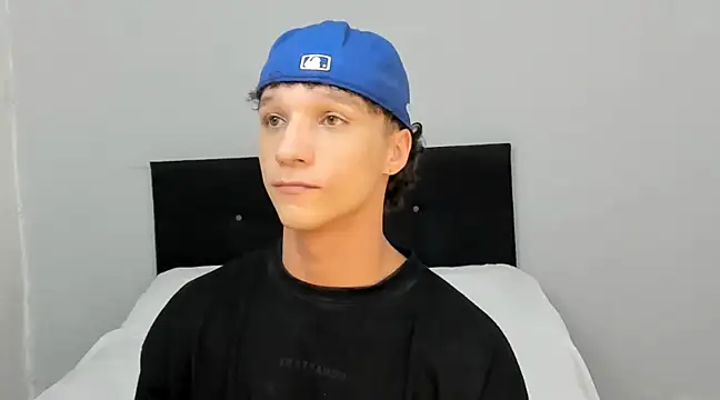 angelcortes online show from 03/15/25, 01:30