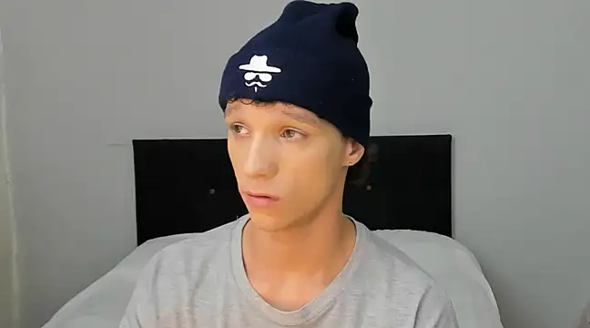 angelcortes online show from 03/22/25, 10:49