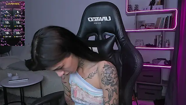 vinkitinkii online show from 12/08/24, 09:24