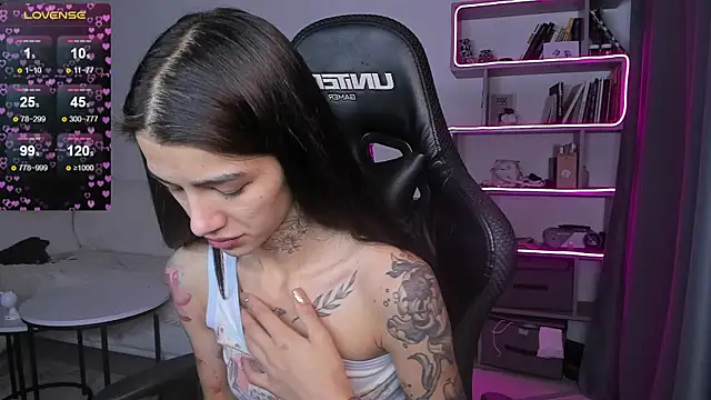 vinkitinkii online show from 01/02/25, 07:12