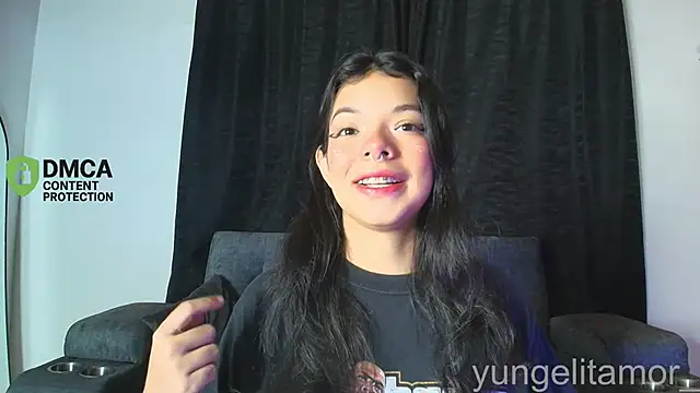 Snapshot of yungelitamor_ chatting on 11/18/25, 05:01 yungelitamor online show from 11/18/25, 05:01