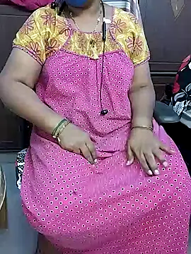 Snapshot of yours-kavaya chatting on 11/05/25, 10:15 yours-kavaya online show from 11/05/25, 10:15