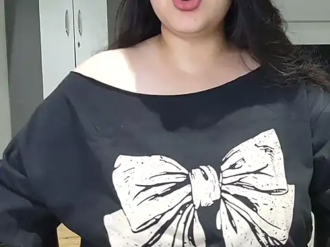 Snapshot of Miss_cutiepie chatting on 10/14/25, 07:47 Miss cutiepie online show from 10/14/25, 07:47