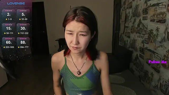 Snapshot of LeyylaStoone chatting on 11/13/25, 03:33 LeyylaStoone online show from 11/13/25, 03:33