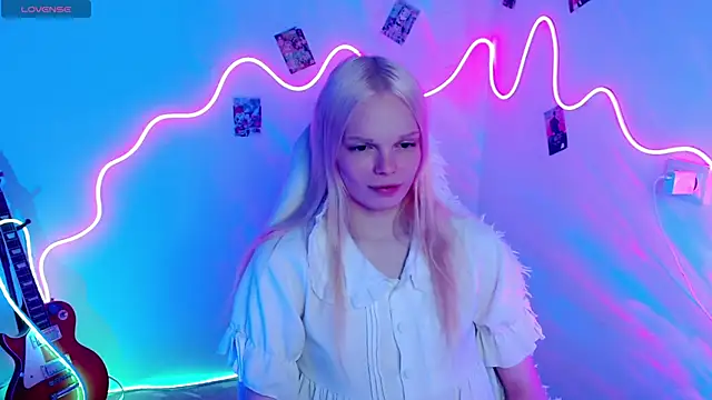 Emily Nyaffee online show from 10/07/25, 07:55