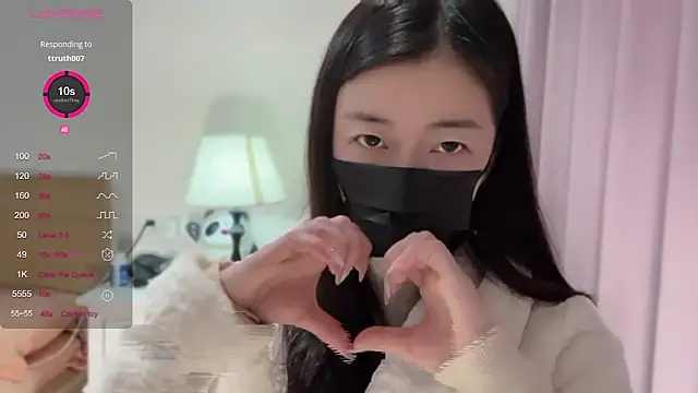 A-xena online show from 01/21/25, 02:11