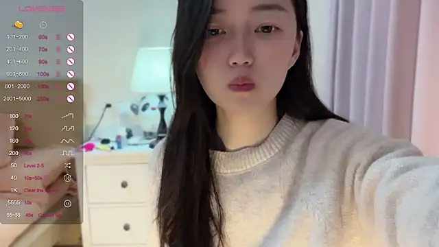 A-xena online show from 01/24/25, 02:39