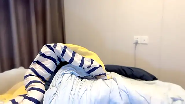 A-xena online show from 03/21/25, 02:28