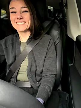 LadyLena1 online show from 10/26/25, 04:13