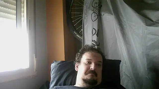 porkorossy online show from 10/18/25, 07:42