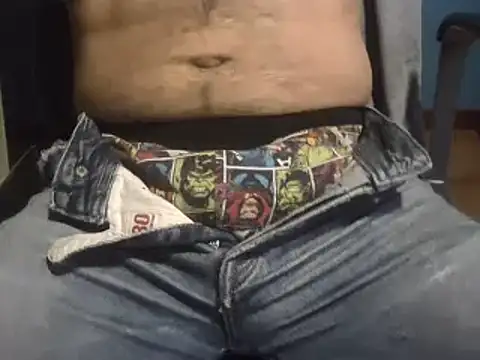 Snapshot of Pol8822 chatting on 12/30/24, 10:12 Pol8822 online show from 12/30/24, 10:12