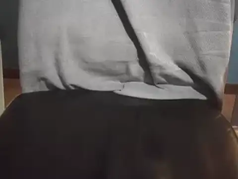 Snapshot of Pol8822 chatting on 02/05/25, 10:44 Pol8822 online show from 02/05/25, 10:44