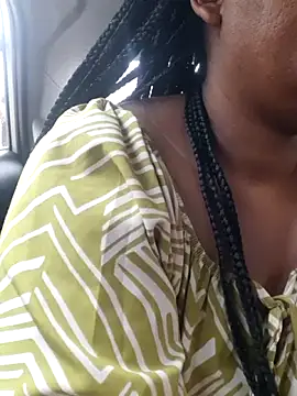 Snapshot of Bootyliciousbbw12 chatting on 10/31/25, 06:03 Bootyliciousbbw12 online show from 10/31/25, 06:03