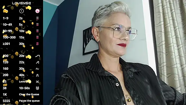 Snapshot of scarlett_paris22 chatting on 03/01/25, 11:26 scarlett paris22 online show from 03/01/25, 11:26