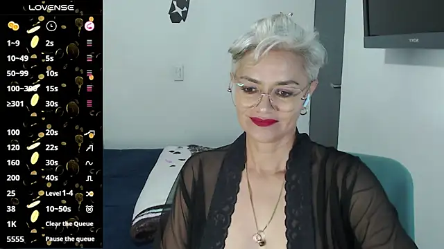 Snapshot of scarlett_paris22 chatting on 03/05/25, 02:46 scarlett paris22 online show from 03/05/25, 02:46