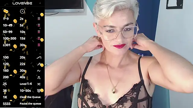 Snapshot of scarlett_paris22 chatting on 03/09/25, 12:31 scarlett paris22 online show from 03/09/25, 12:31