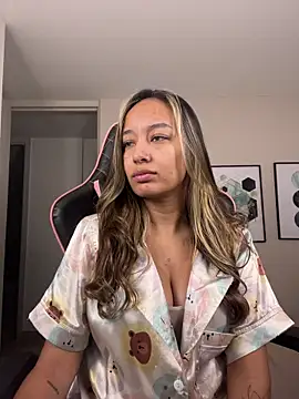 DianaHopson online show from 10/12/25, 12:20