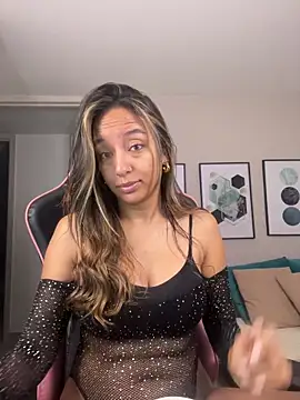 DianaHopson online show from 11/11/25, 11:10