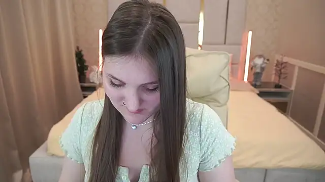 Snapshot of EmmyCharmm chatting on 01/12/25, 09:40 EmmyCharmm online show from 01/12/25, 09:40