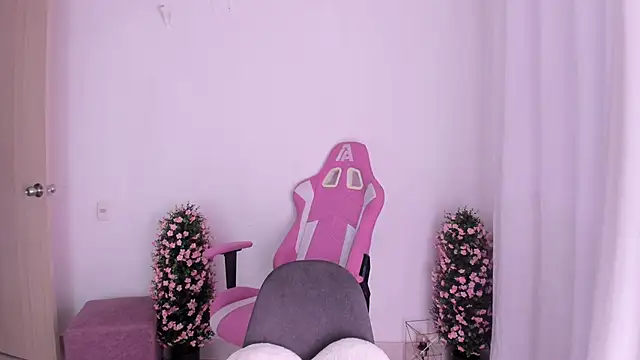 keissy rincon  online show from 10/23/25, 09:13