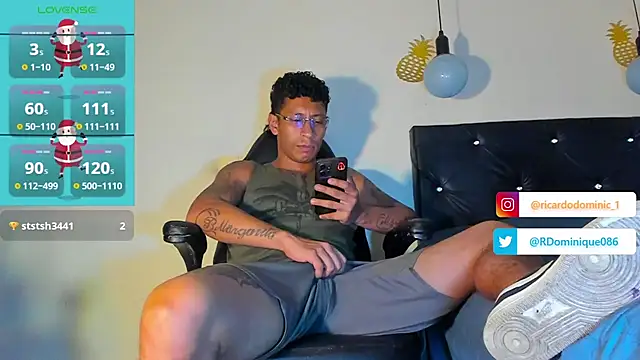Snapshot of FuckHardlove chatting on 12/29/24, 03:33 FuckHardlove online show from 12/29/24, 03:33