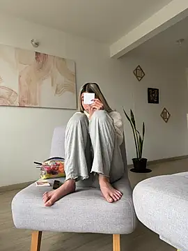 Snapshot of Ameellie chatting on 10/29/25, 03:36 Ameellie online show from 10/29/25, 03:36