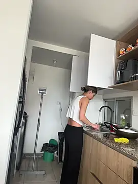 Snapshot of Ameellie chatting on 10/31/25, 04:41 Ameellie online show from 10/31/25, 04:41