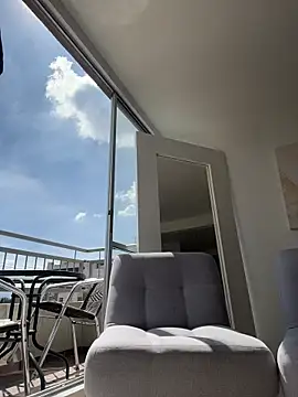 Snapshot of Ameellie chatting on 11/04/25, 02:38 Ameellie online show from 11/04/25, 02:38