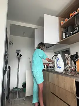 Snapshot of Ameellie chatting on 11/16/25, 05:07 Ameellie online show from 11/16/25, 05:07