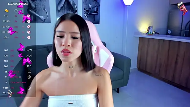 Snapshot of sophia_willians chatting on 12/11/24, 09:45 sophia willians online show from 12/11/24, 09:45