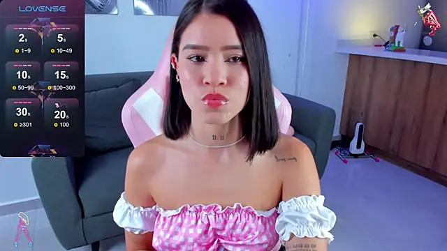 Snapshot of sophia_willians chatting on 01/06/25, 07:35 sophia willians online show from 01/06/25, 07:35