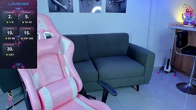 Snapshot of sophia_willians chatting on 01/25/25, 09:25 sophia willians online show from 01/25/25, 09:25