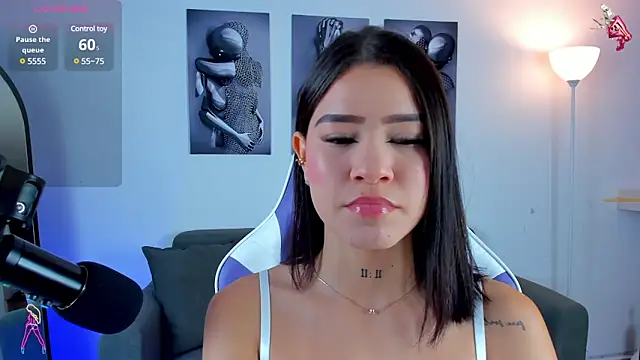 Snapshot of sophia_willians chatting on 02/27/25, 11:20 sophia willians online show from 02/27/25, 11:20