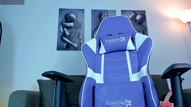 Snapshot of sophia_willians chatting on 03/06/25, 11:03 sophia willians online show from 03/06/25, 11:03