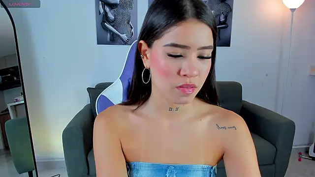 Snapshot of sophia_willians chatting on 03/08/25, 07:31 sophia willians online show from 03/08/25, 07:31