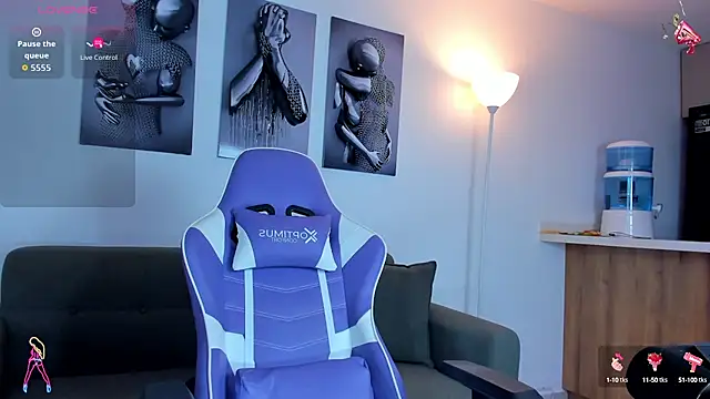 Snapshot of sophia_willians chatting on 09/30/25, 02:22 sophia willians online show from 09/30/25, 02:22