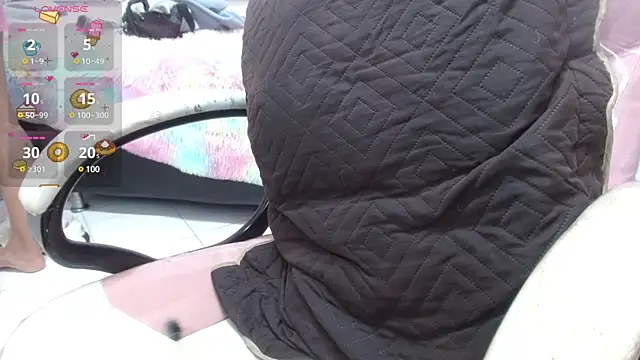 Snapshot of alegriamartinez chatting on 01/13/25, 01:06 alegriamartinez online show from 01/13/25, 01:06