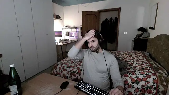Alexox02 online show from 01/04/25, 05:47