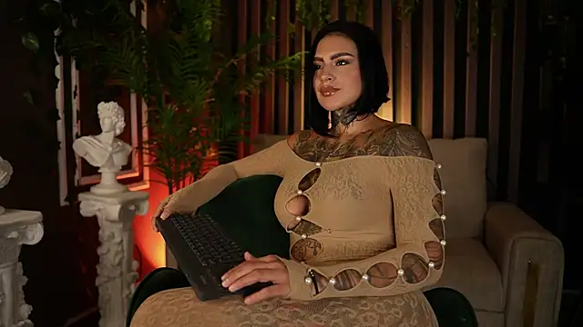 Snapshot of Kleeopatra_ chatting on 09/22/25, 11:29 Kleeopatra online show from 09/22/25, 11:29