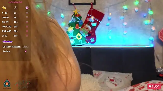 Snapshot of Vikki_White chatting on 12/26/24, 01:40 Vikki White online show from 12/26/24, 01:40