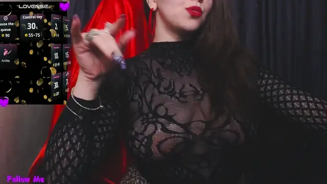 Snapshot of mia-joy chatting on 10/07/25, 08:28 mia-joy online show from 10/07/25, 08:28