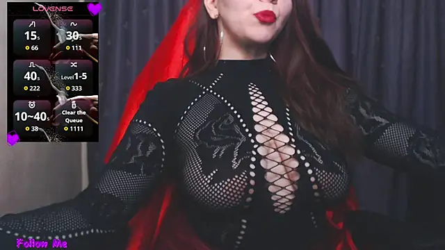 Snapshot of mia-joy chatting on 10/25/25, 08:11 mia-joy online show from 10/25/25, 08:11