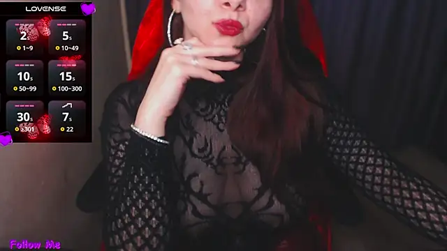 Snapshot of mia-joy chatting on 10/27/25, 01:26 mia-joy online show from 10/27/25, 01:26